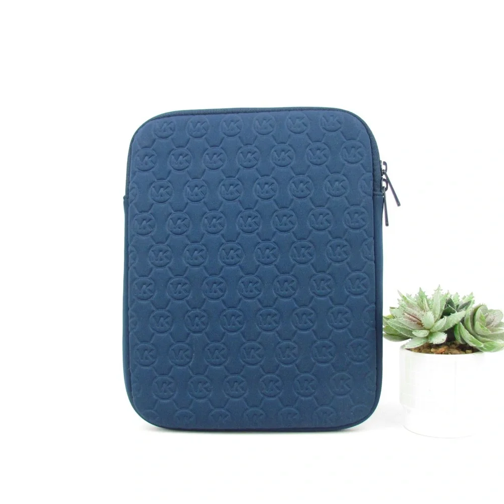Michael Kors ipad/tablet case